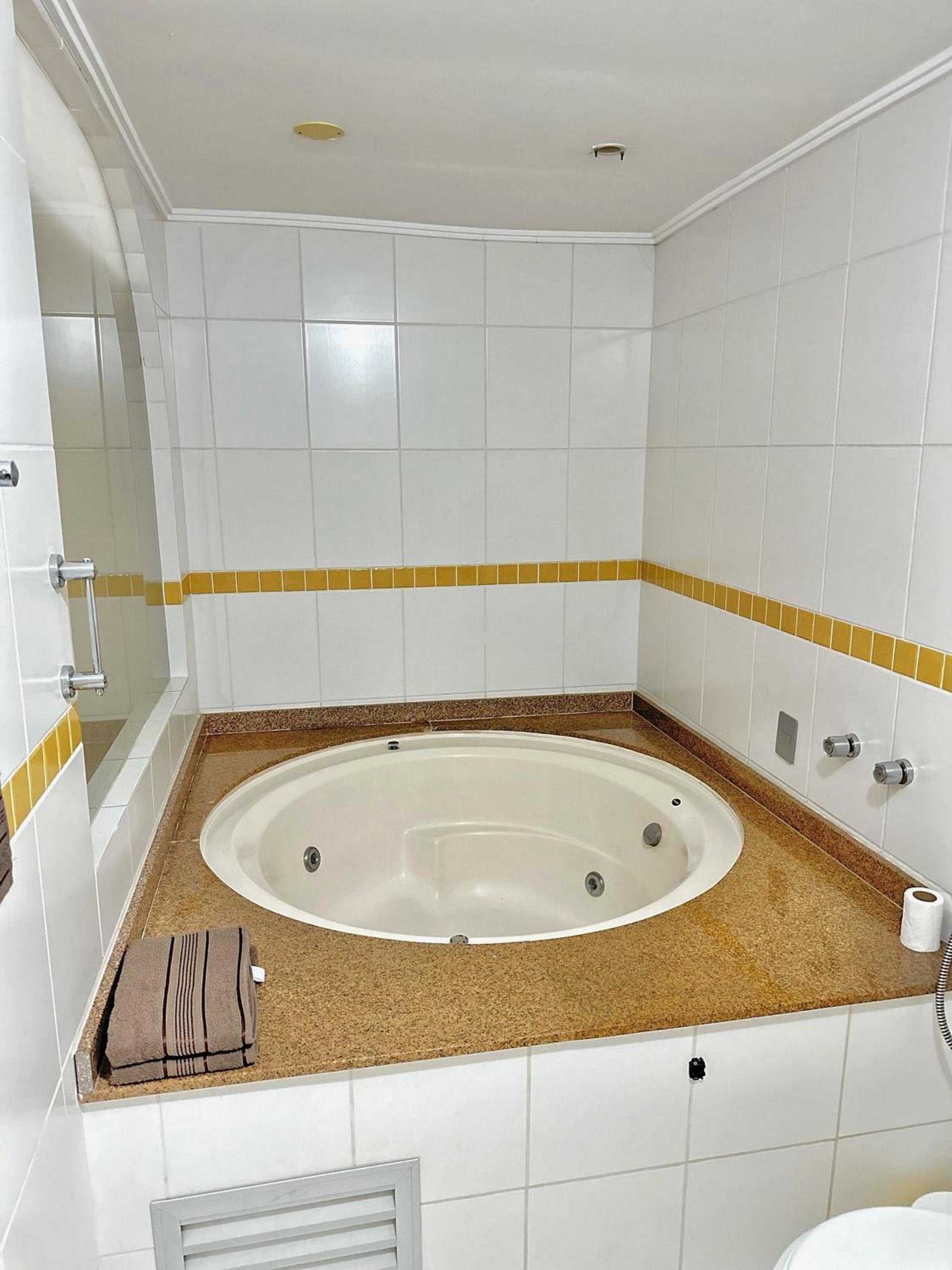 Saint Sebastian Flat 603- Com Hidro! até 3 pessoas, Duplex, no centro