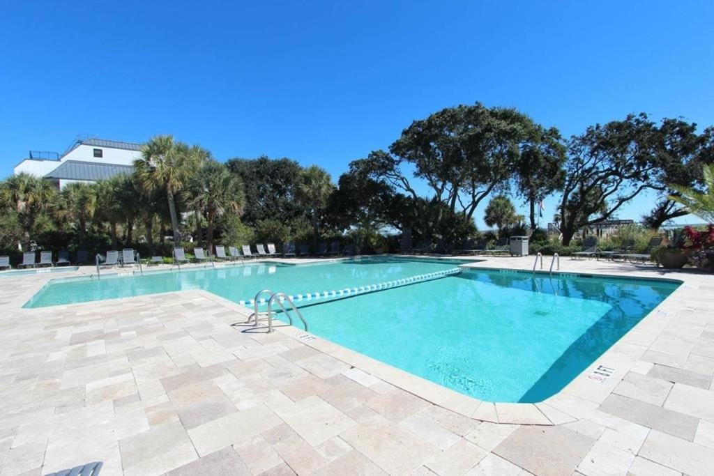 322 D Shipwatch by AvantStay Community Pool Access Close to Beach