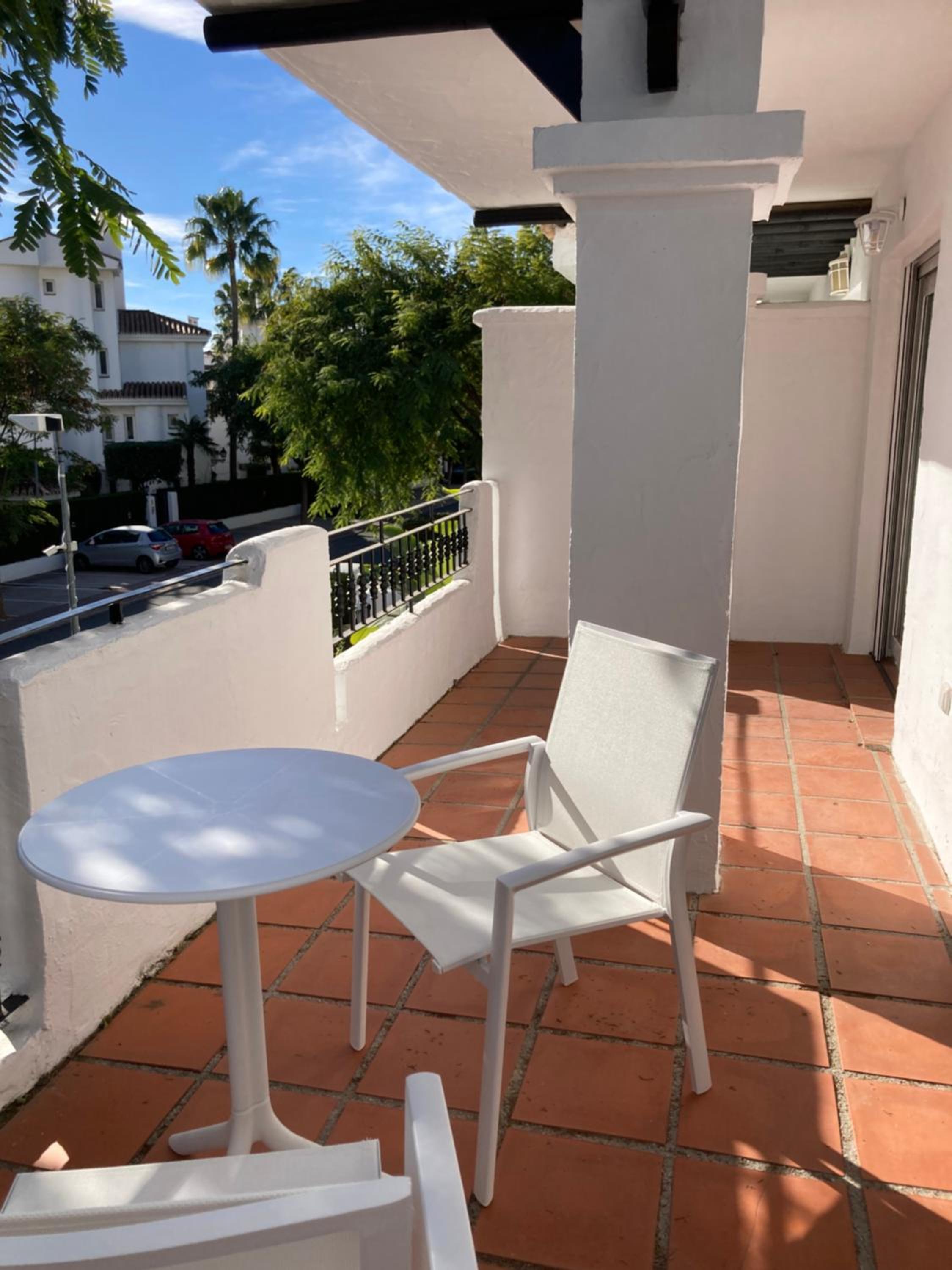 Newly Refurbished Townhouse Los Naranjos, Puerto Banus