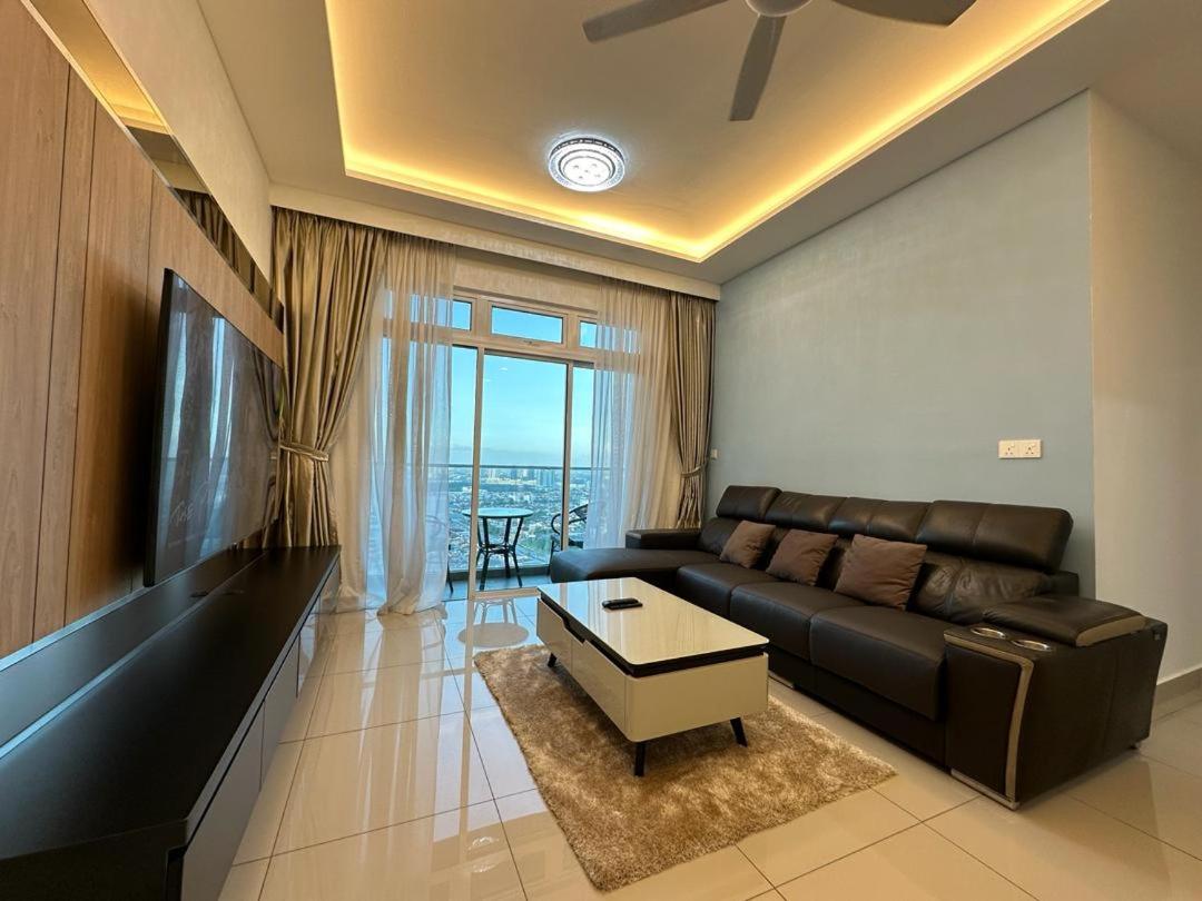 Twin Galaxy 2Bedroom City View Balcony Netflix WiFi
