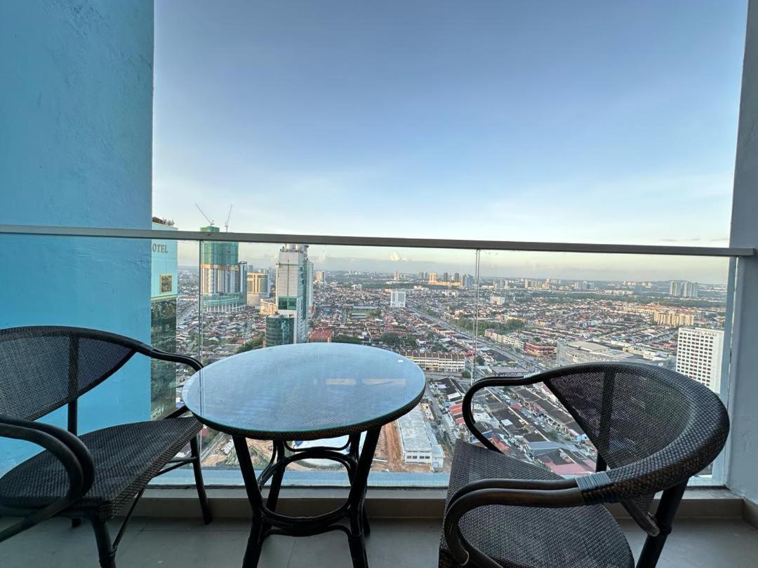 Twin Galaxy 2Bedroom City View Balcony Netflix WiFi