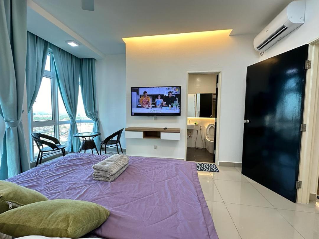 Twin Galaxy 2Bedroom City View Balcony Netflix WiFi