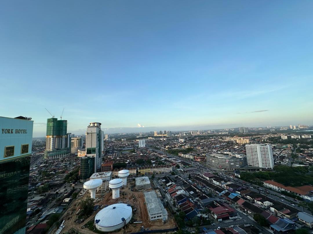 Twin Galaxy 2Bedroom City View Balcony Netflix WiFi