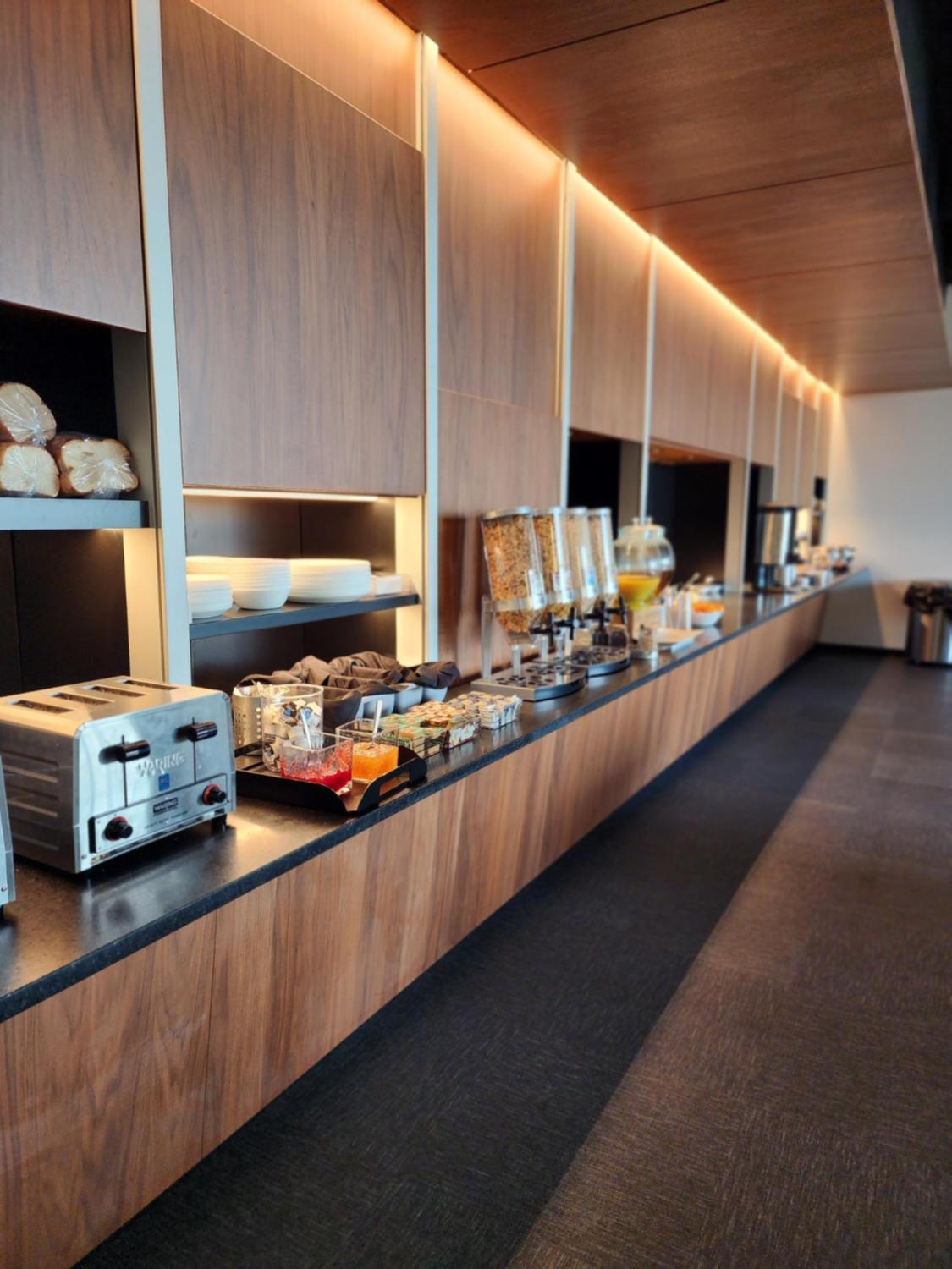 Montreal Vacations - Grand Times Hotel Laval - Centropolis - Property Image 5