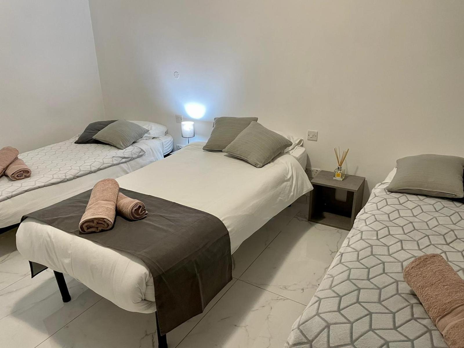 Spacious & Cozy Apartments - Ideal for Short Stays in Malta & Near Saint Julians view 5