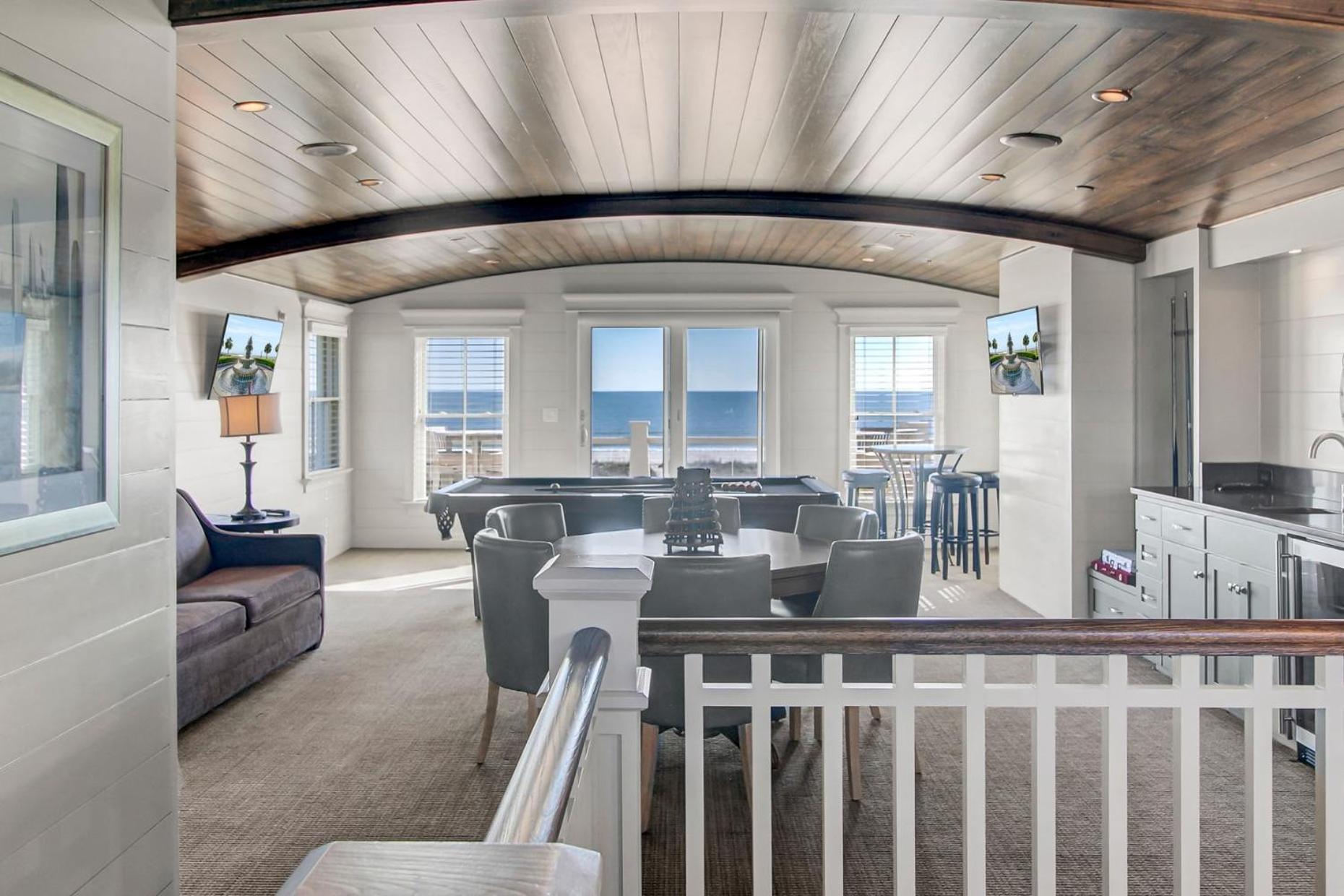 3100 Palm Boulevard by AvantStay Beachfront Ocean Views Private Pool