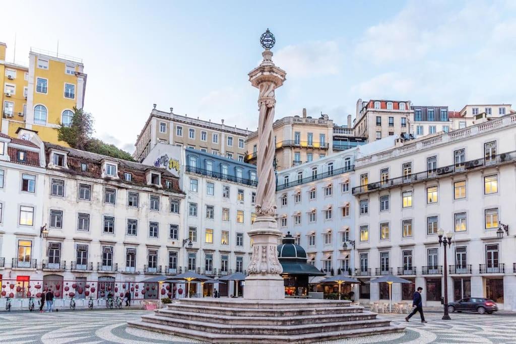 SJ1E Heart of BAIXA with NEW A/C Spacious Friendly view 4
