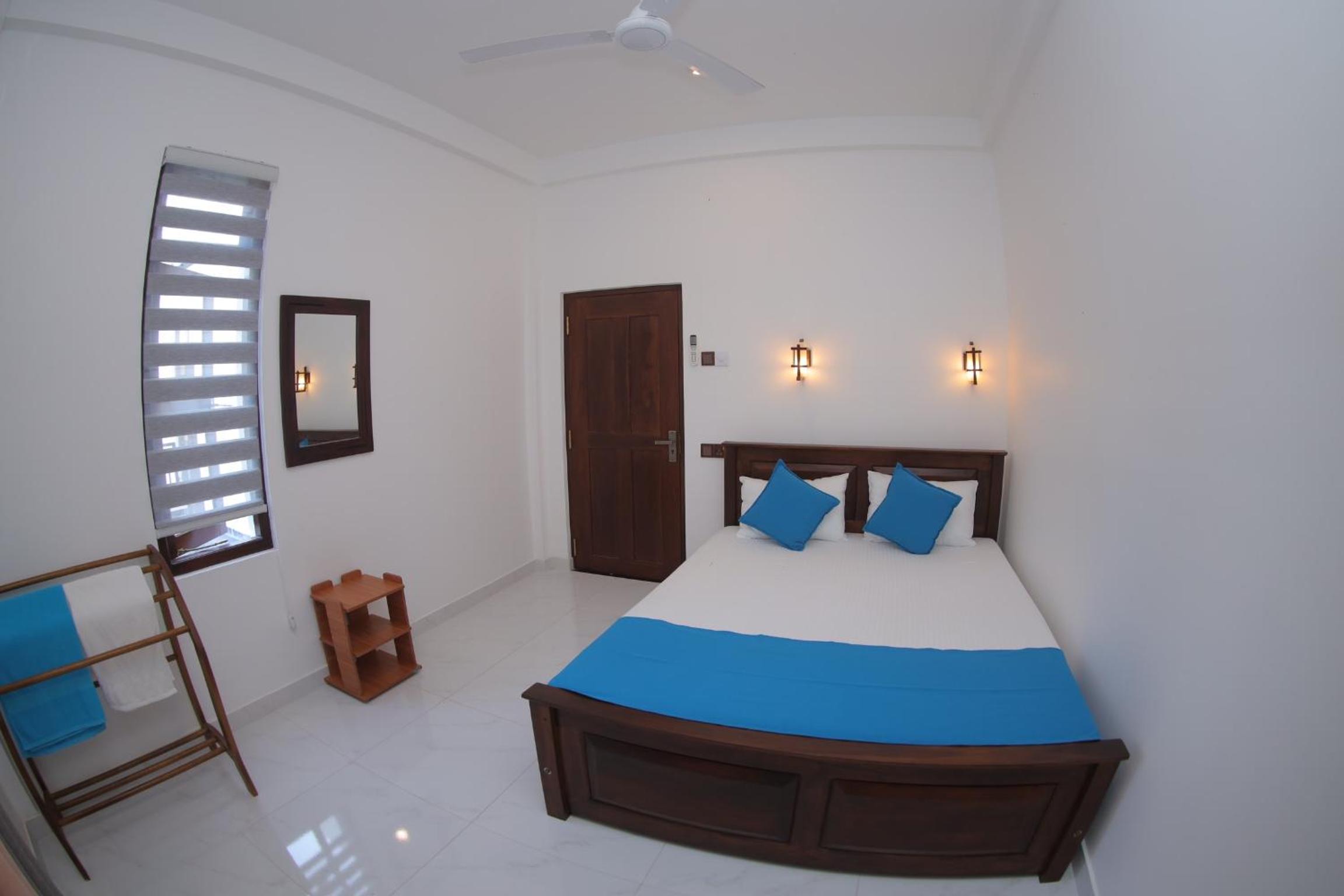 Hide Hiriketiya Villa