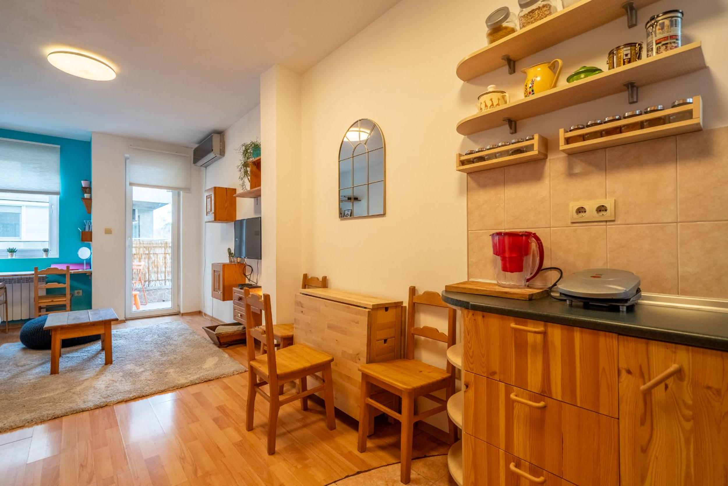 1 Bedroom Natural Condo