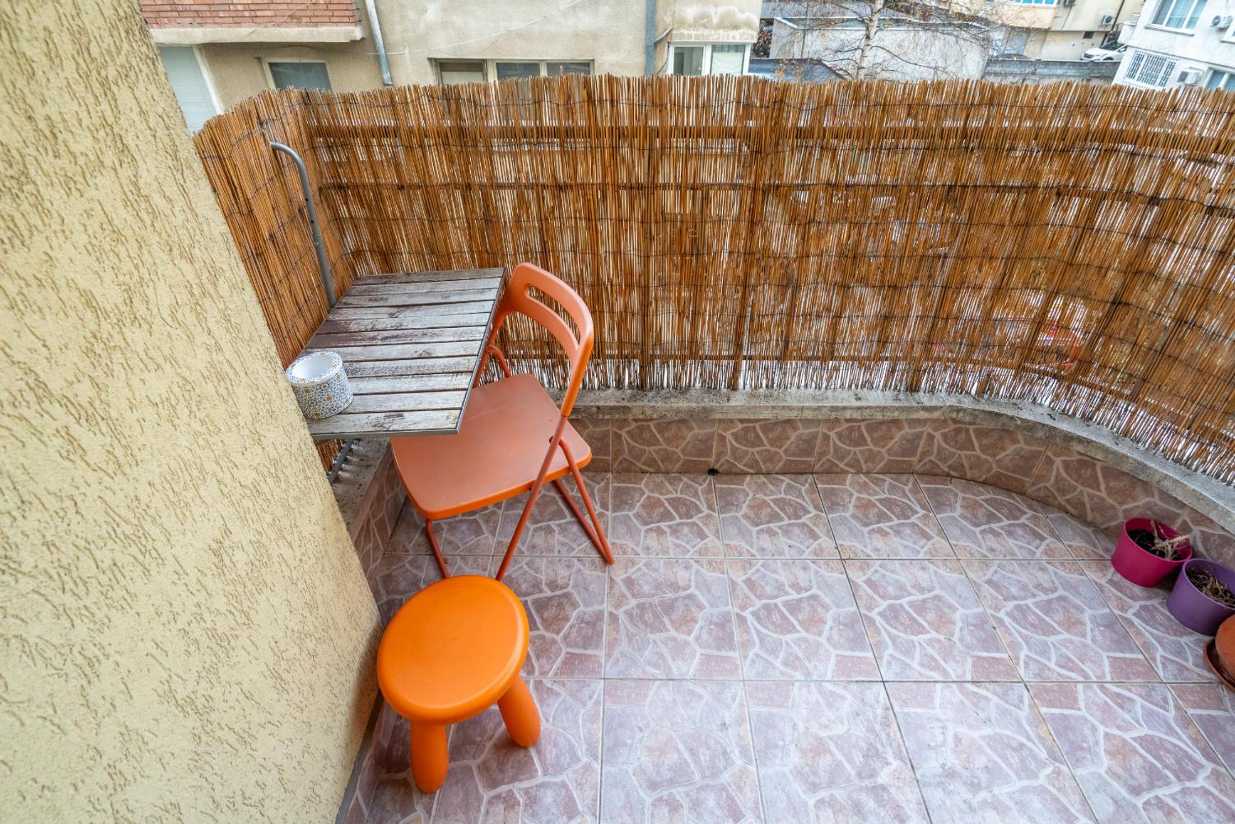 1 Bedroom Natural Condo