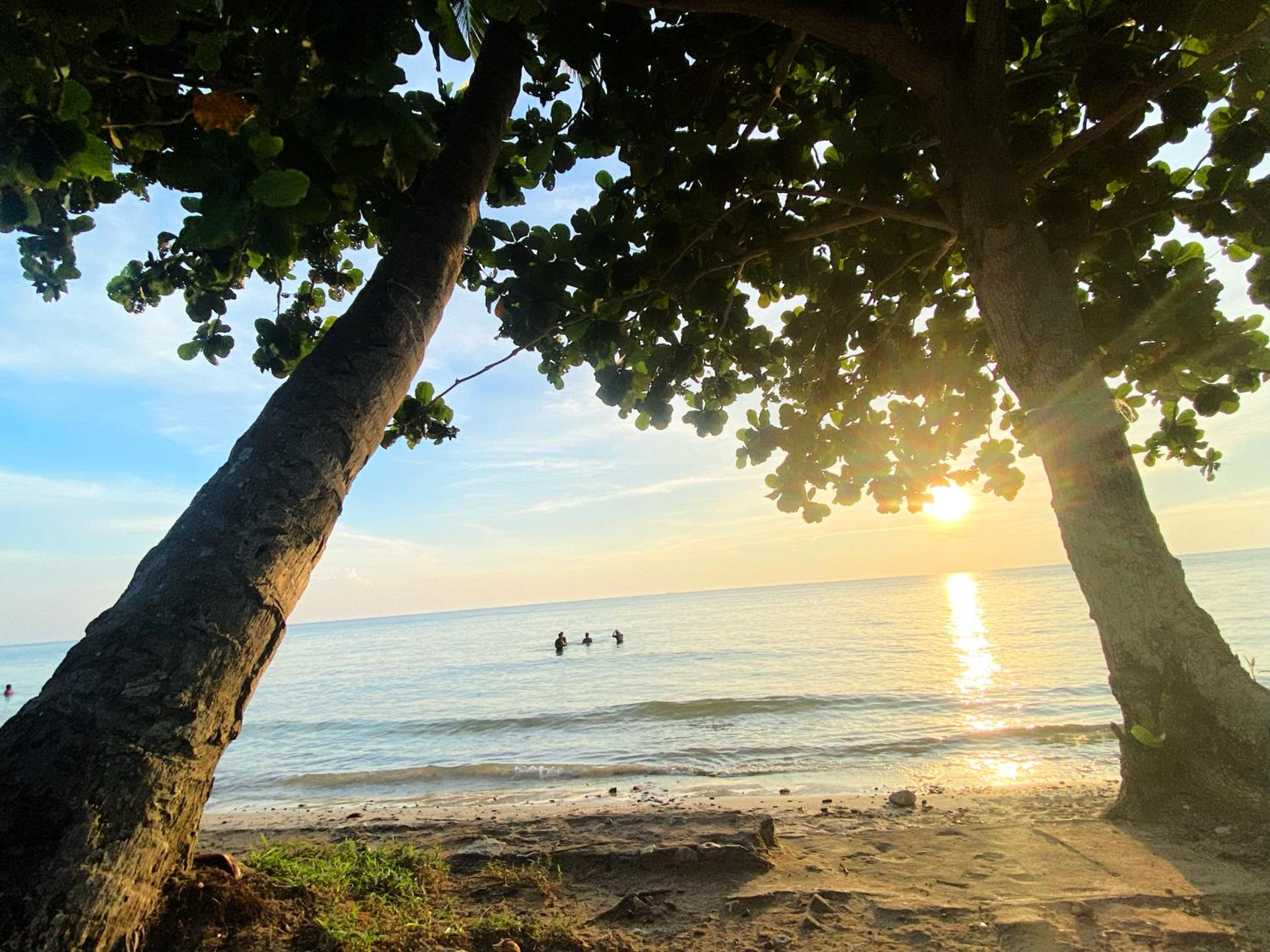 Ennys Homestay Port Dickson 2 Bedroom with pool photo 8