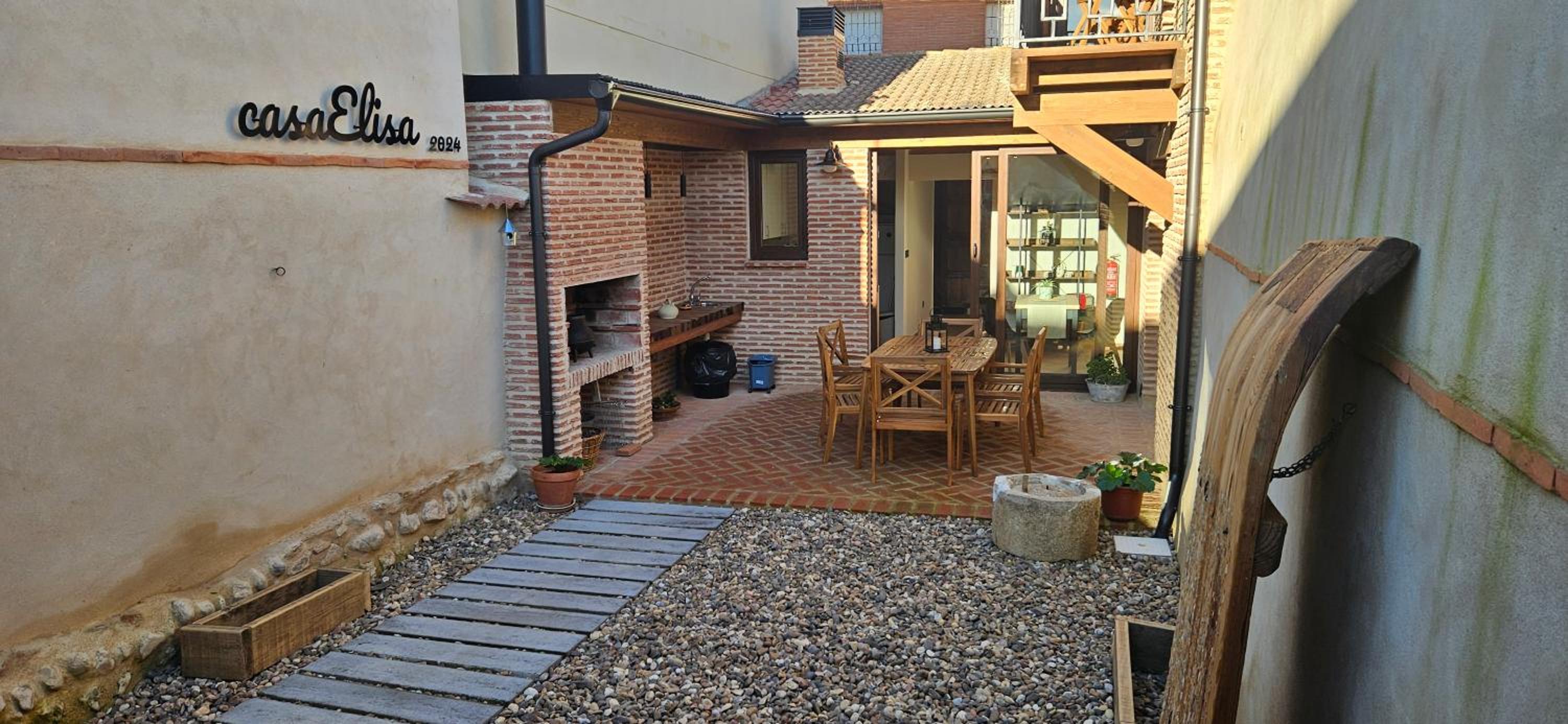 Casa Elisa - Albergue turístico superior
