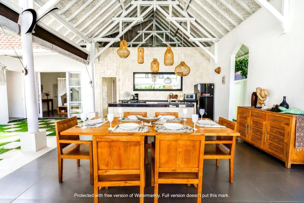 Spacious tropical 3BR pool villa
