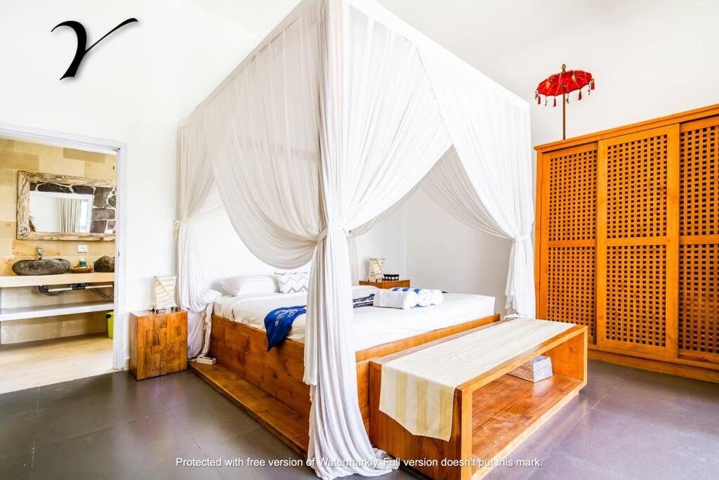Spacious tropical 3BR pool villa