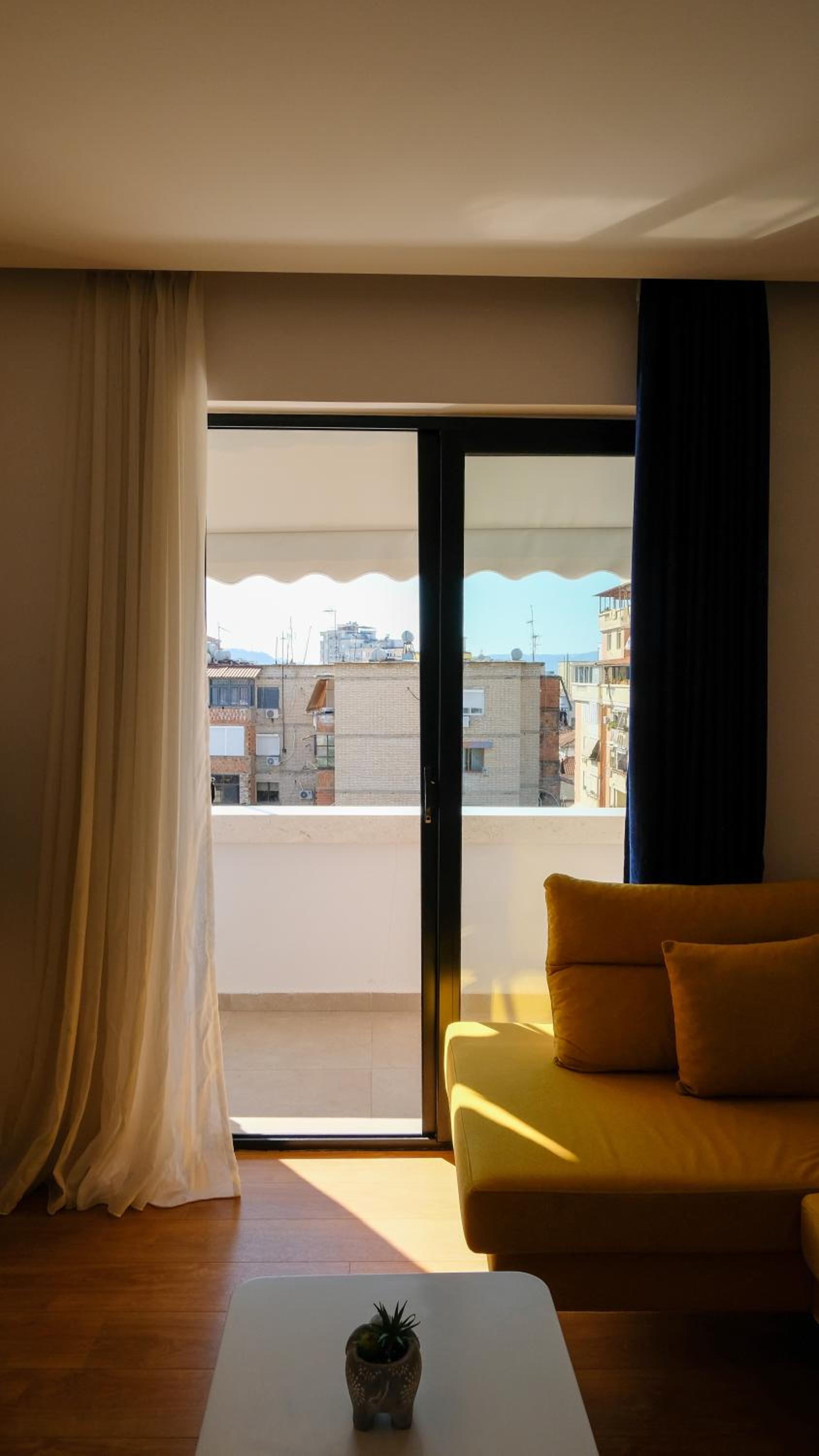 2E Center Apartment