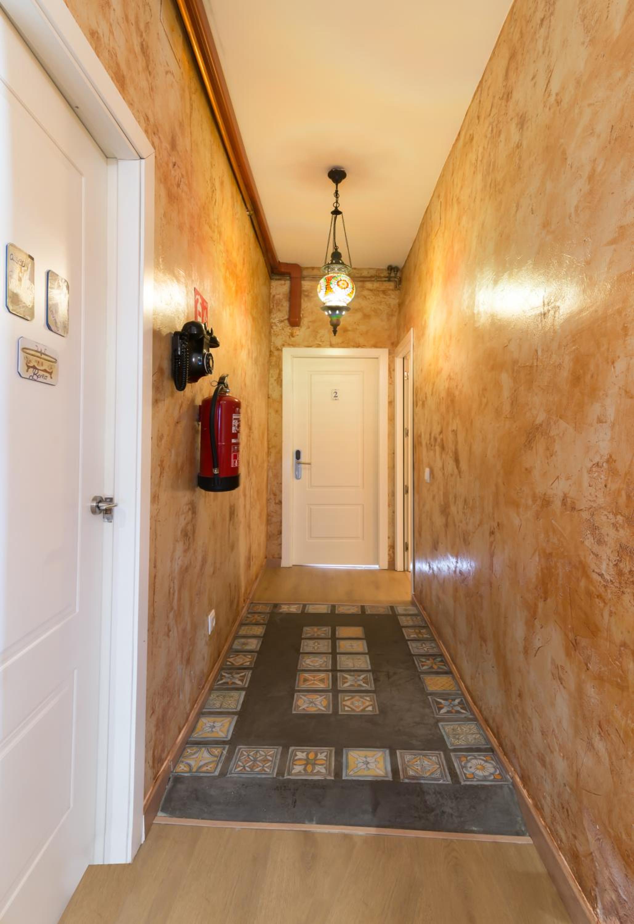Hostal Artistic B&B