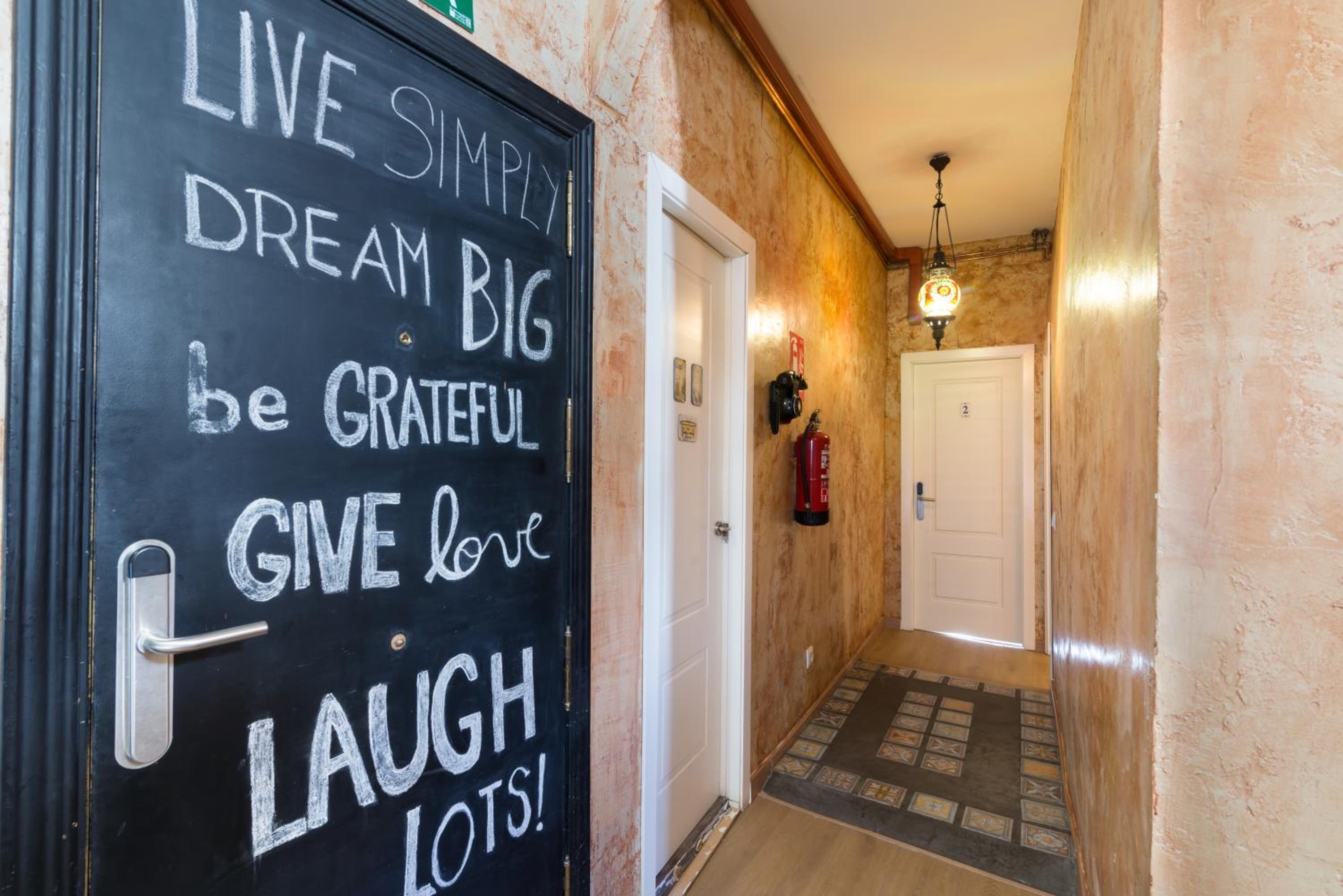 Hostal Artistic B&B