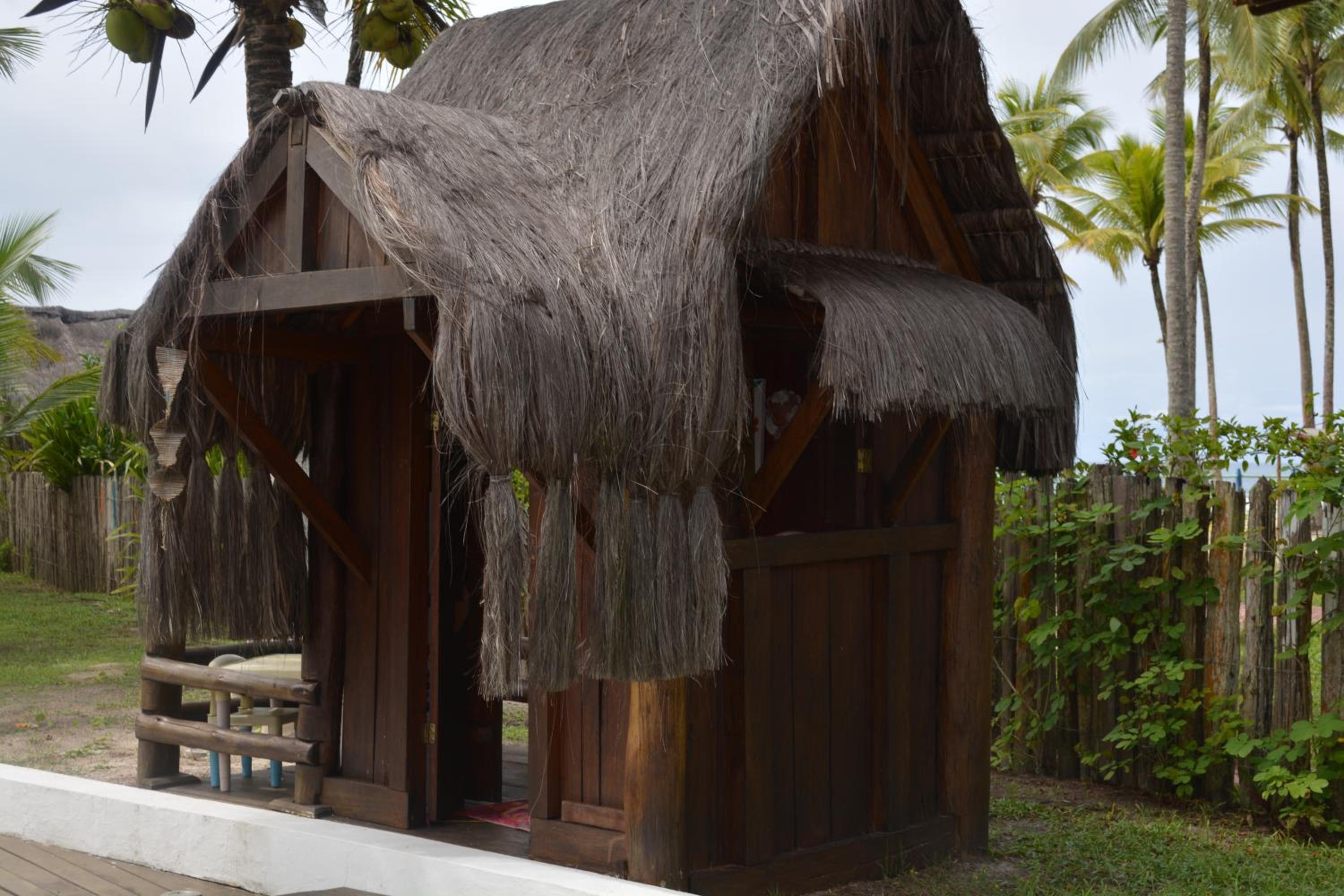 VILLA NACRI NA PRAIA con PISCINA ENTRE ILHEUS E ITACARE'