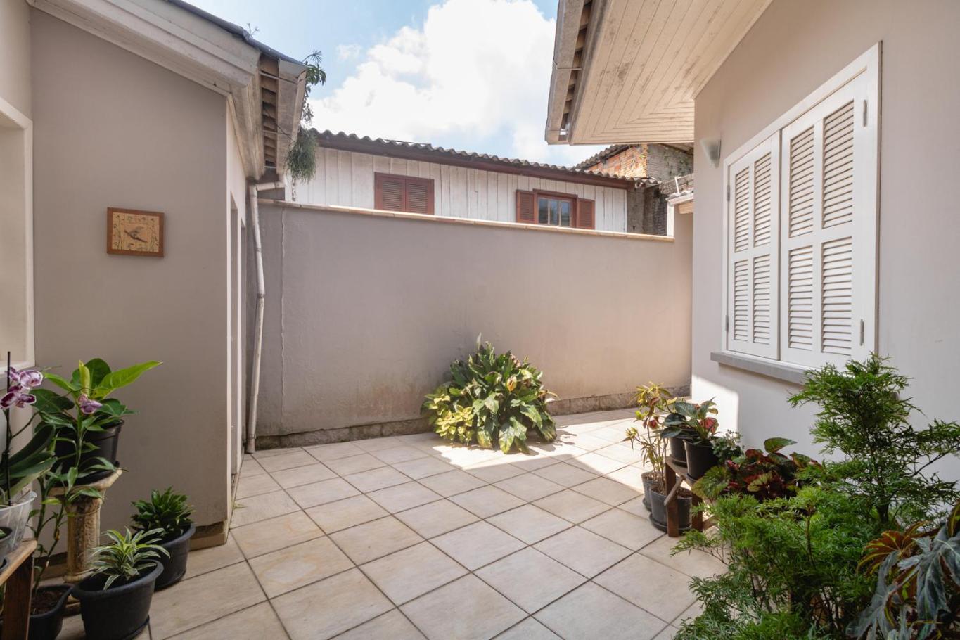 Casa c piscina, churrasq e Wi-Fi, lazer completo