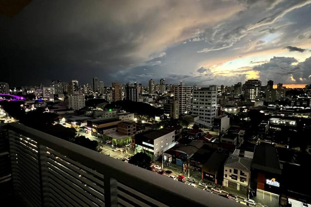 Dream House - Apto Lindo com Estacionamento Grátis!