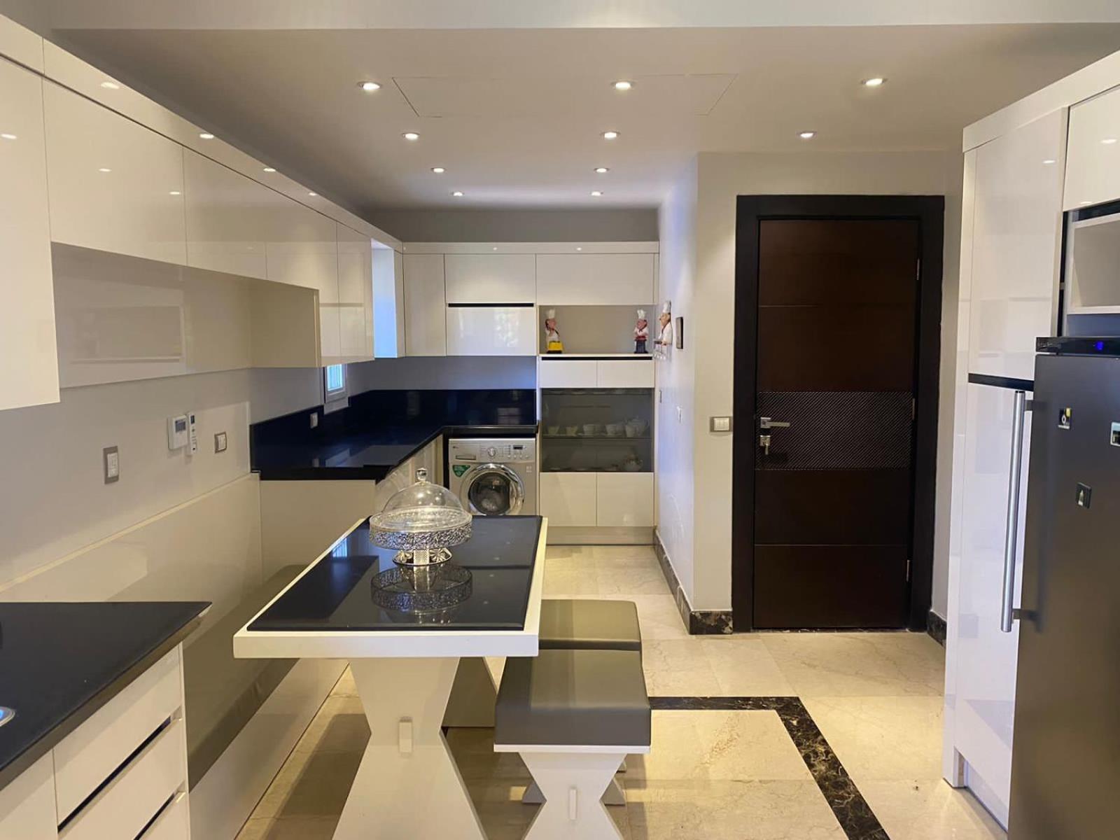 Hyde Park VILLA Luxurious
