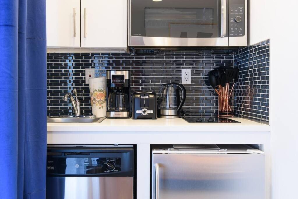 69-4A Quality NEW Prime Lower East East 1br Apt