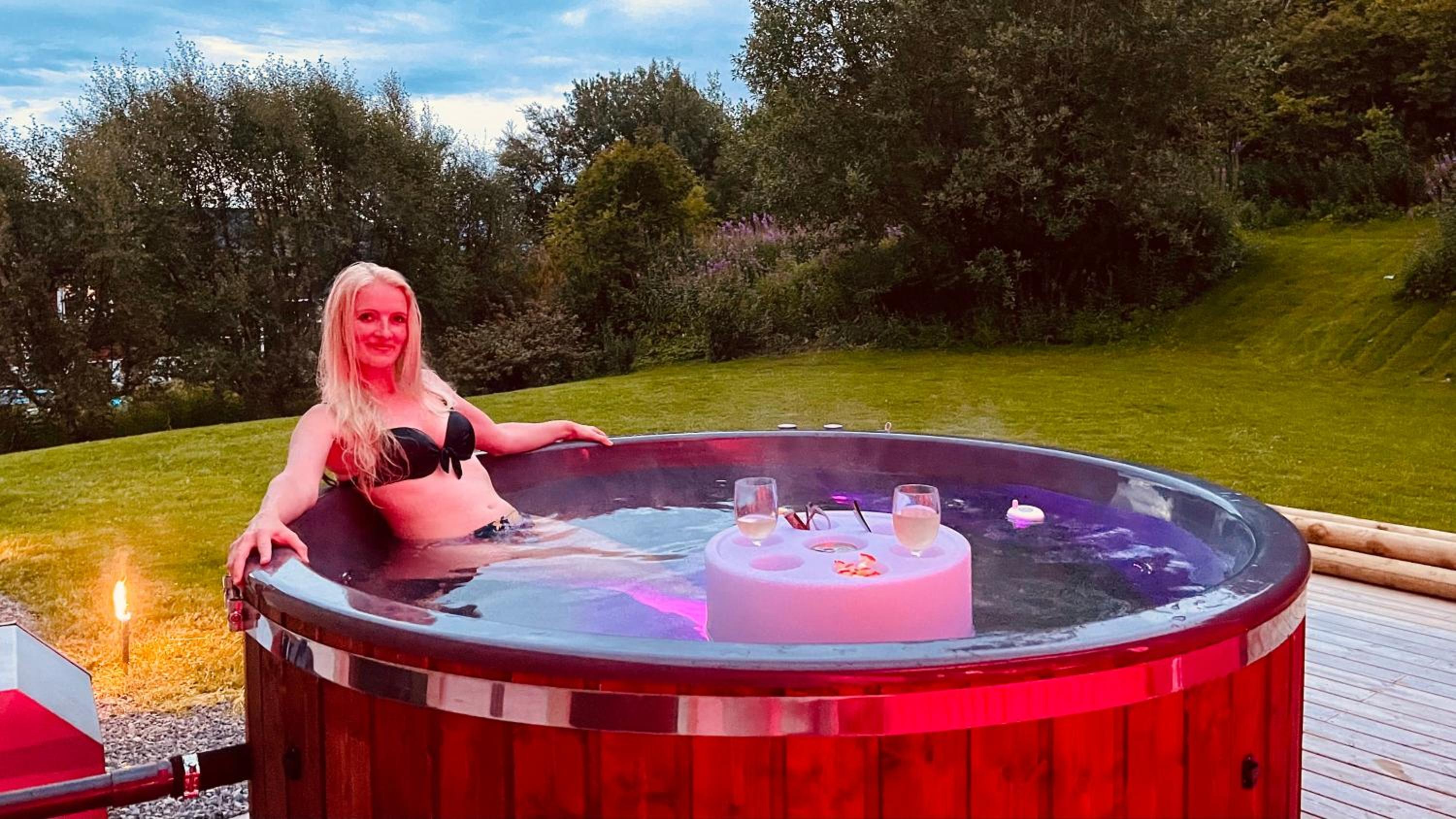 Familyfriendly-modern, in the fishingtown Stamsund, with Sauna and Jacuzzi view 3