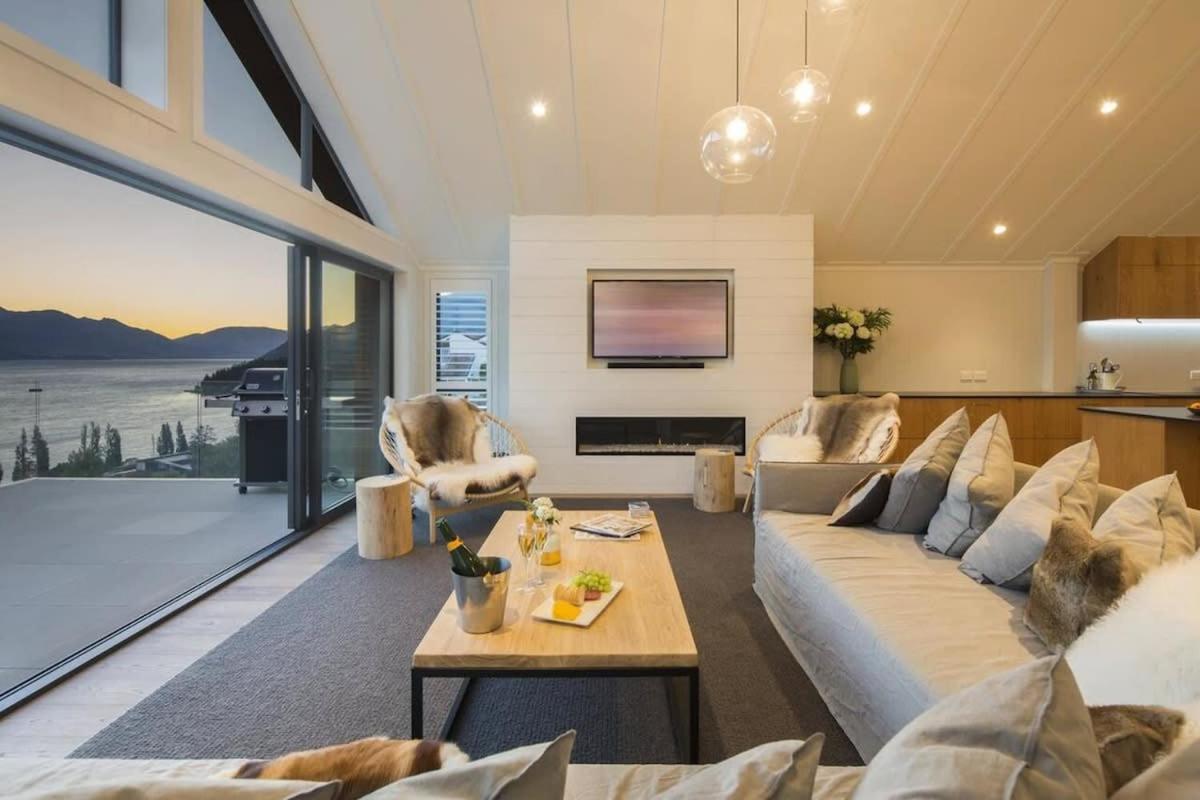Villa Tihi- Hot Tub- Lake View- Gas Fire- BBQ- AC view 3