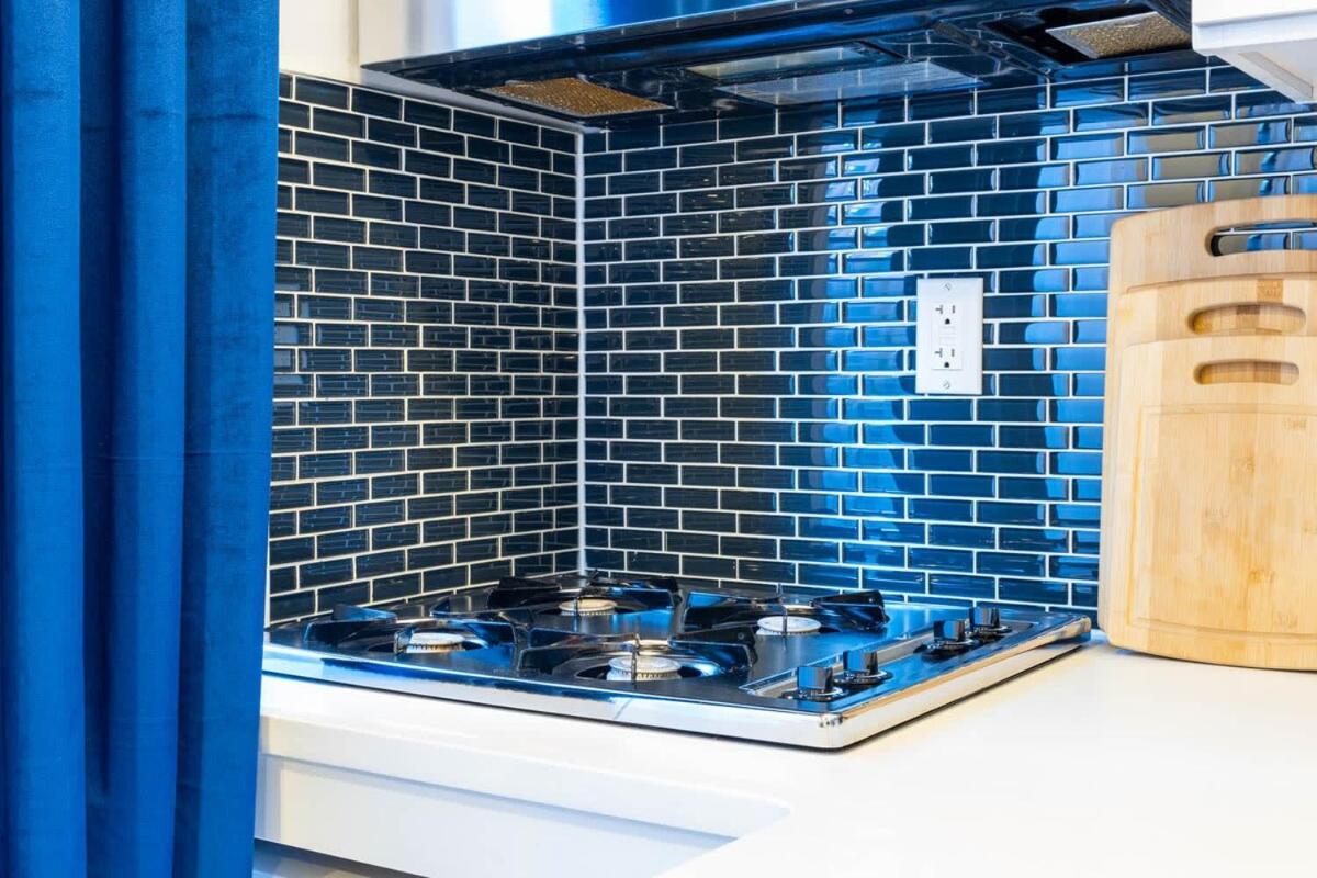 69-4C PRIME Lower East Side 1br Apt Brand New