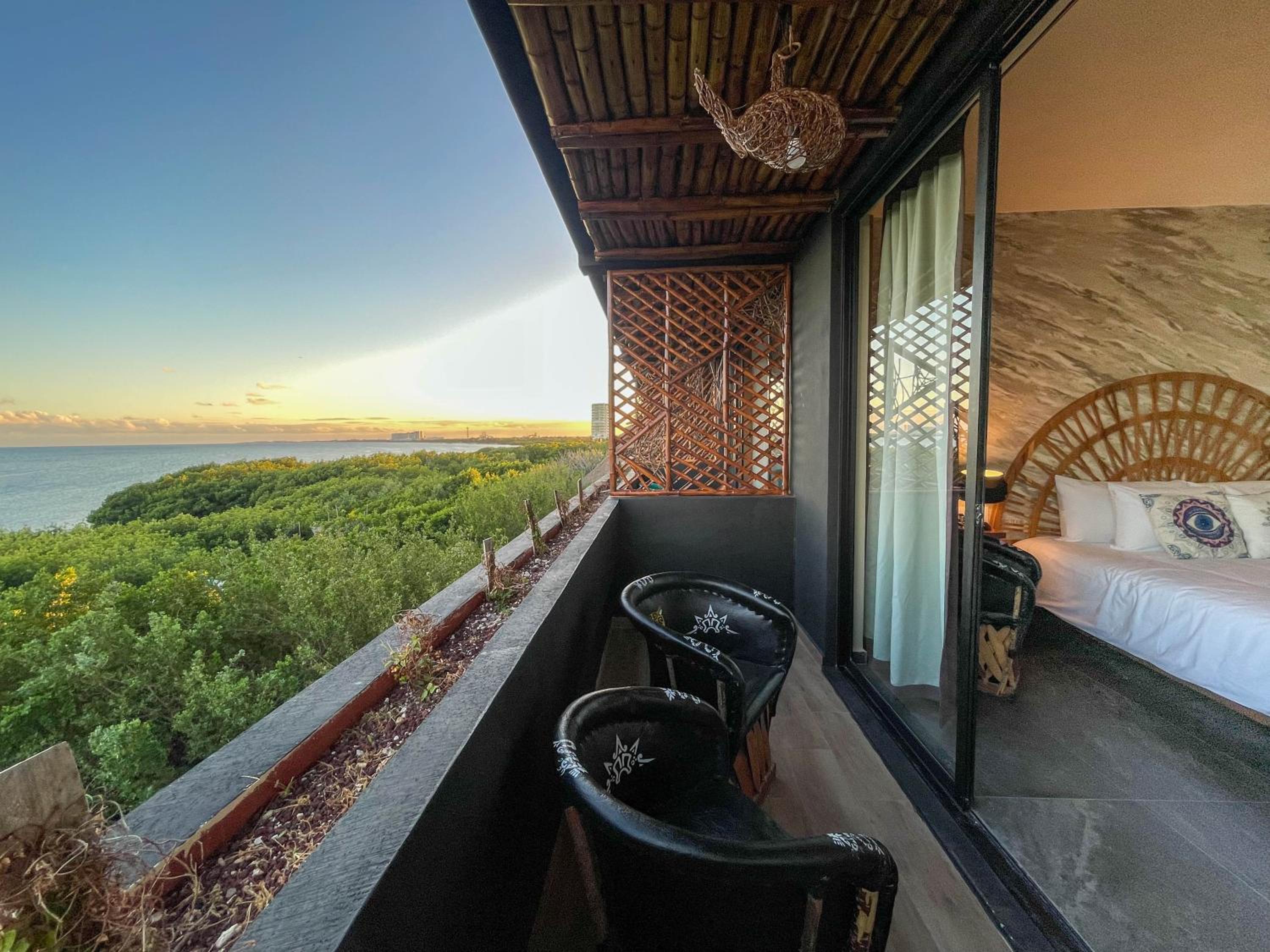 Akuazul Resorts Adults Only