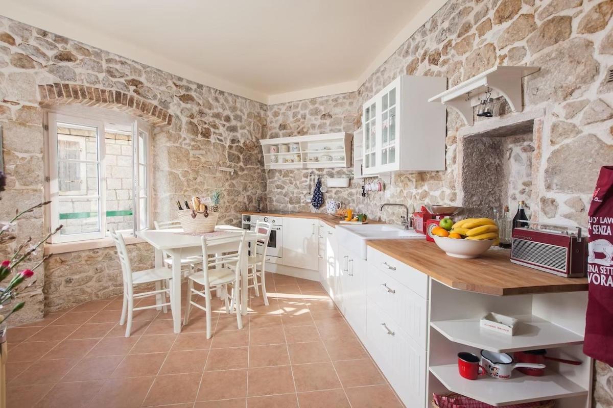 VILLA ROKO VINTAGE view 3
