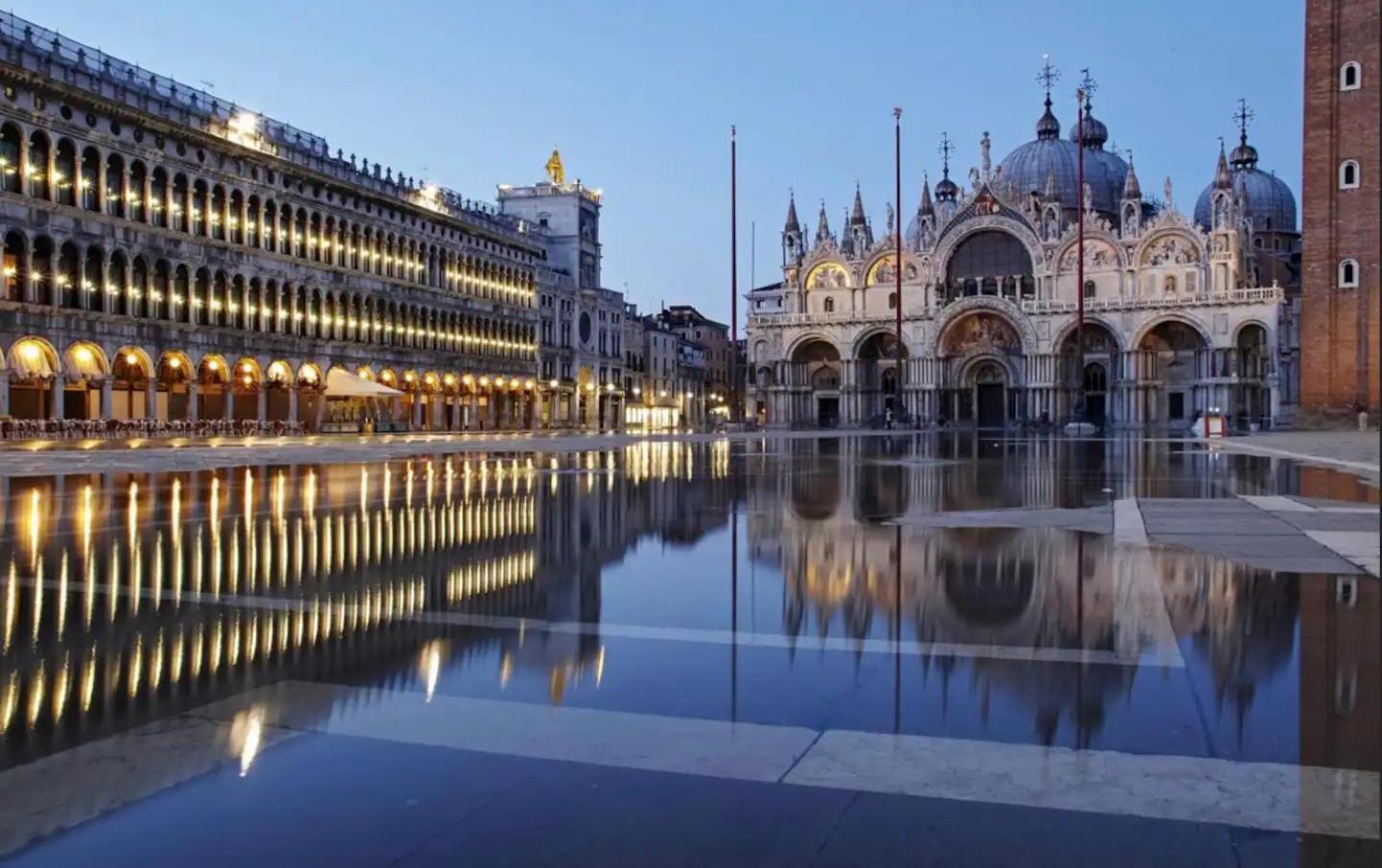 Venice Ivory room