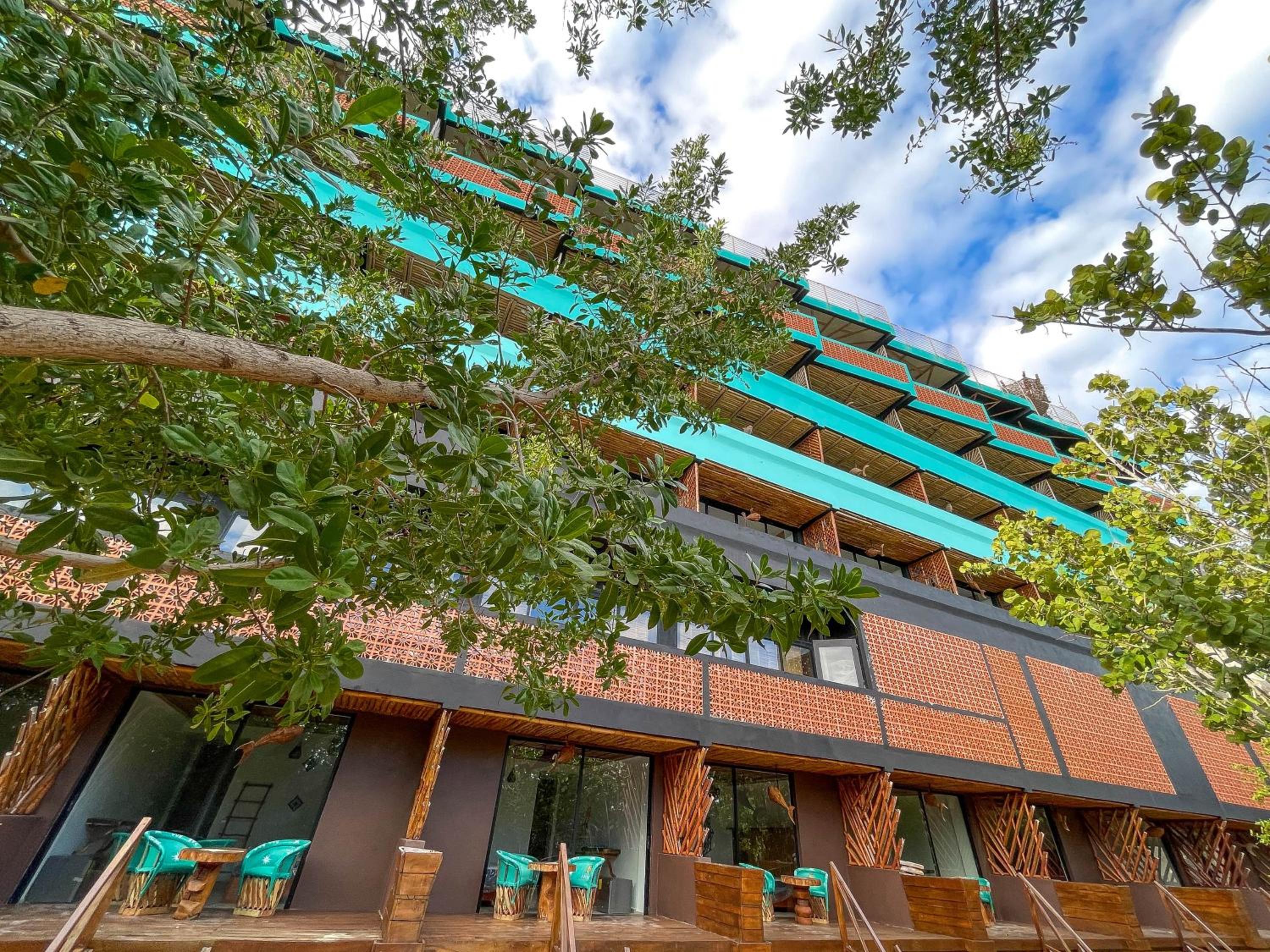 Akuazul Resorts Adults Only