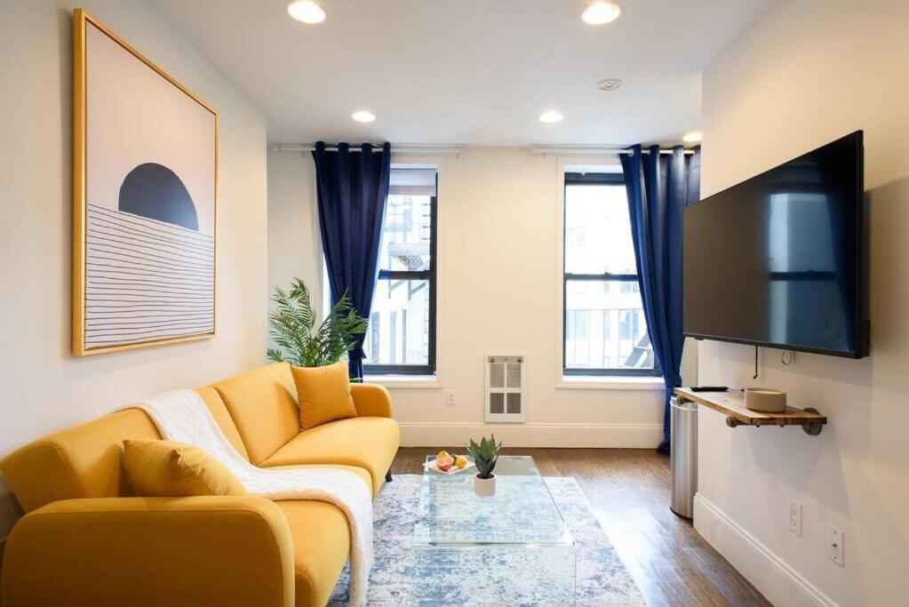 69-5A Modern Lower East Side 1BR Apt BRAND NEW
