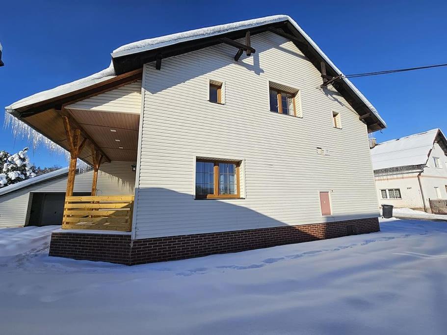 Apartmán Buky 2 by Ski Mladé Buky, free parking