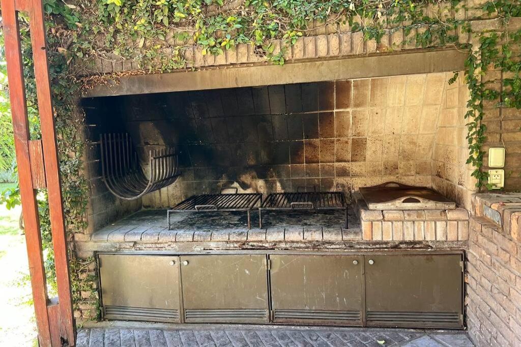 Residencia con parque en La Puntilla, Luján de Cuyo