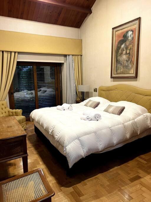 Residencia con parque en La Puntilla, Luján de Cuyo