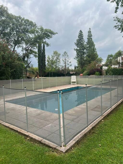 Residencia con parque en La Puntilla, Luján de Cuyo