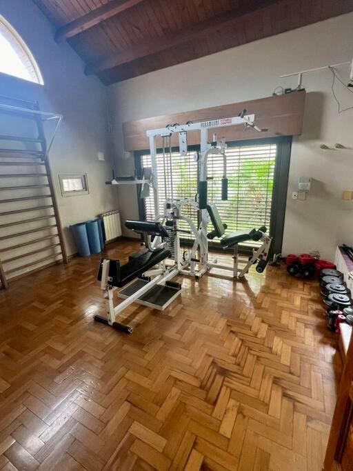 Residencia con parque en La Puntilla, Luján de Cuyo