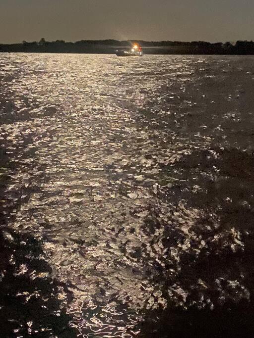 Full moon house