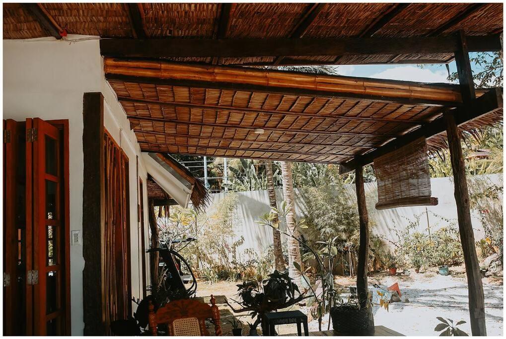 Casita Curbada by Hooga Home Oslob South Cebu