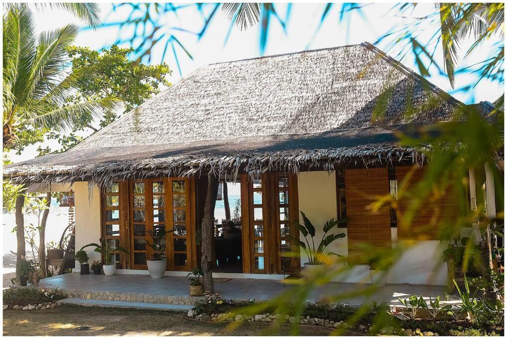 Casita Curbada by Hooga Home Oslob South Cebu