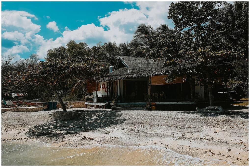 Casita Curbada by Hooga Home Oslob South Cebu
