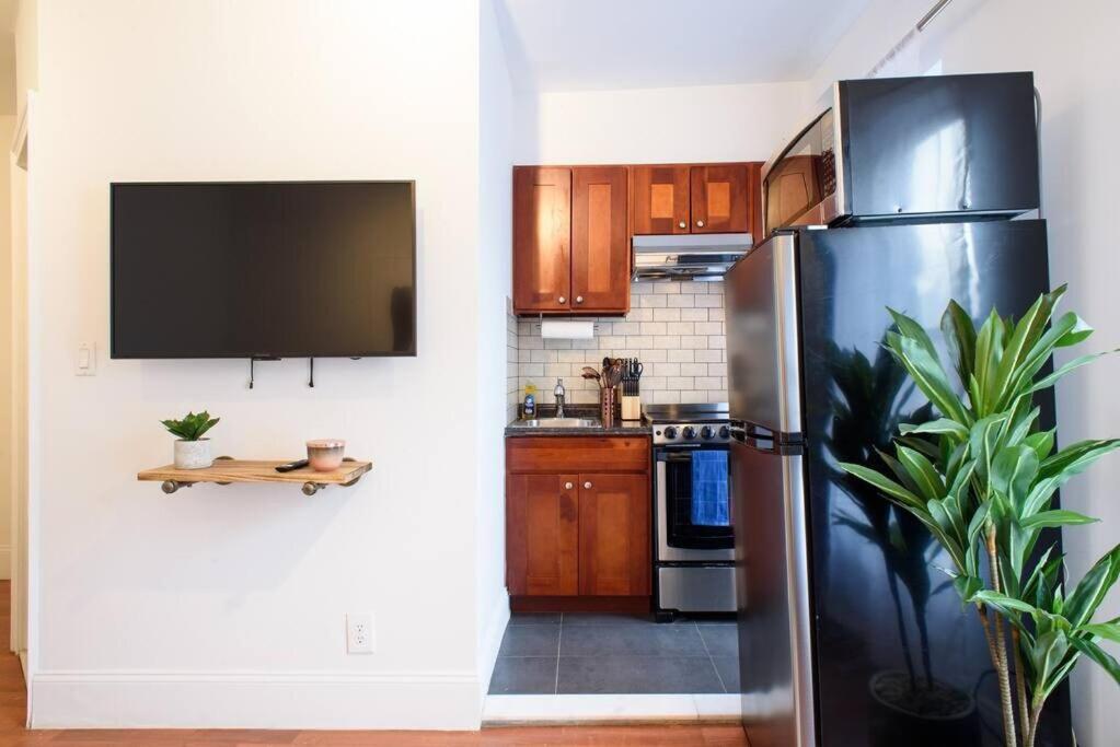 69-5D Modern Lower East East 1br Apt BRAND NEW