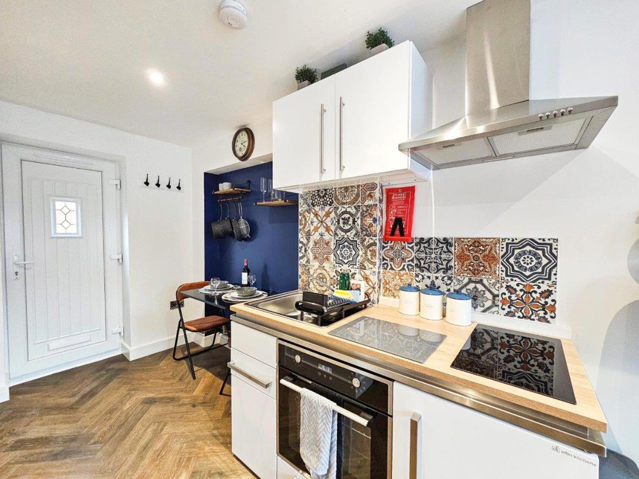 Cobblestone Studio by Fortuna Property Portfolio