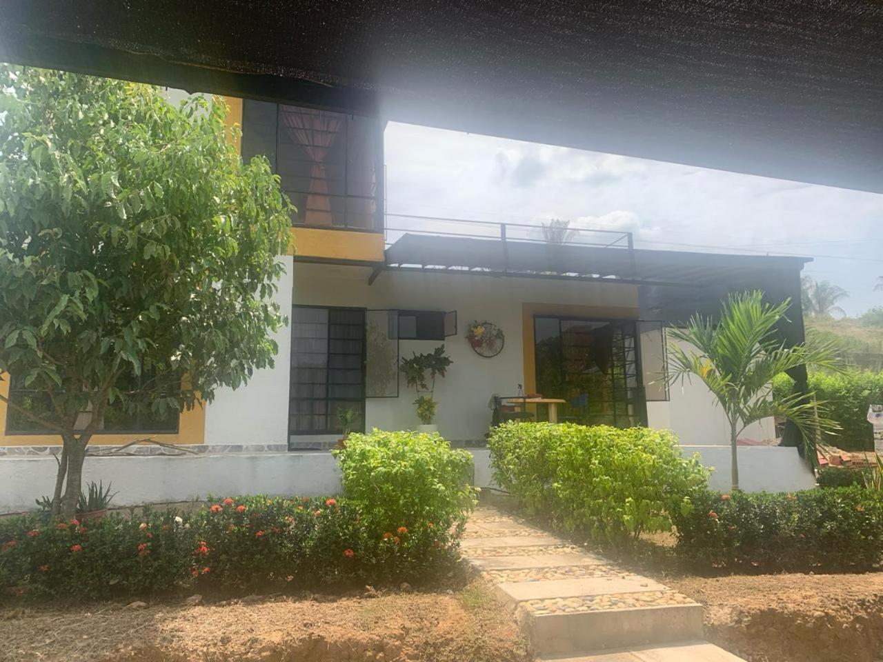 Melgar Alojamiento Villa Claudia