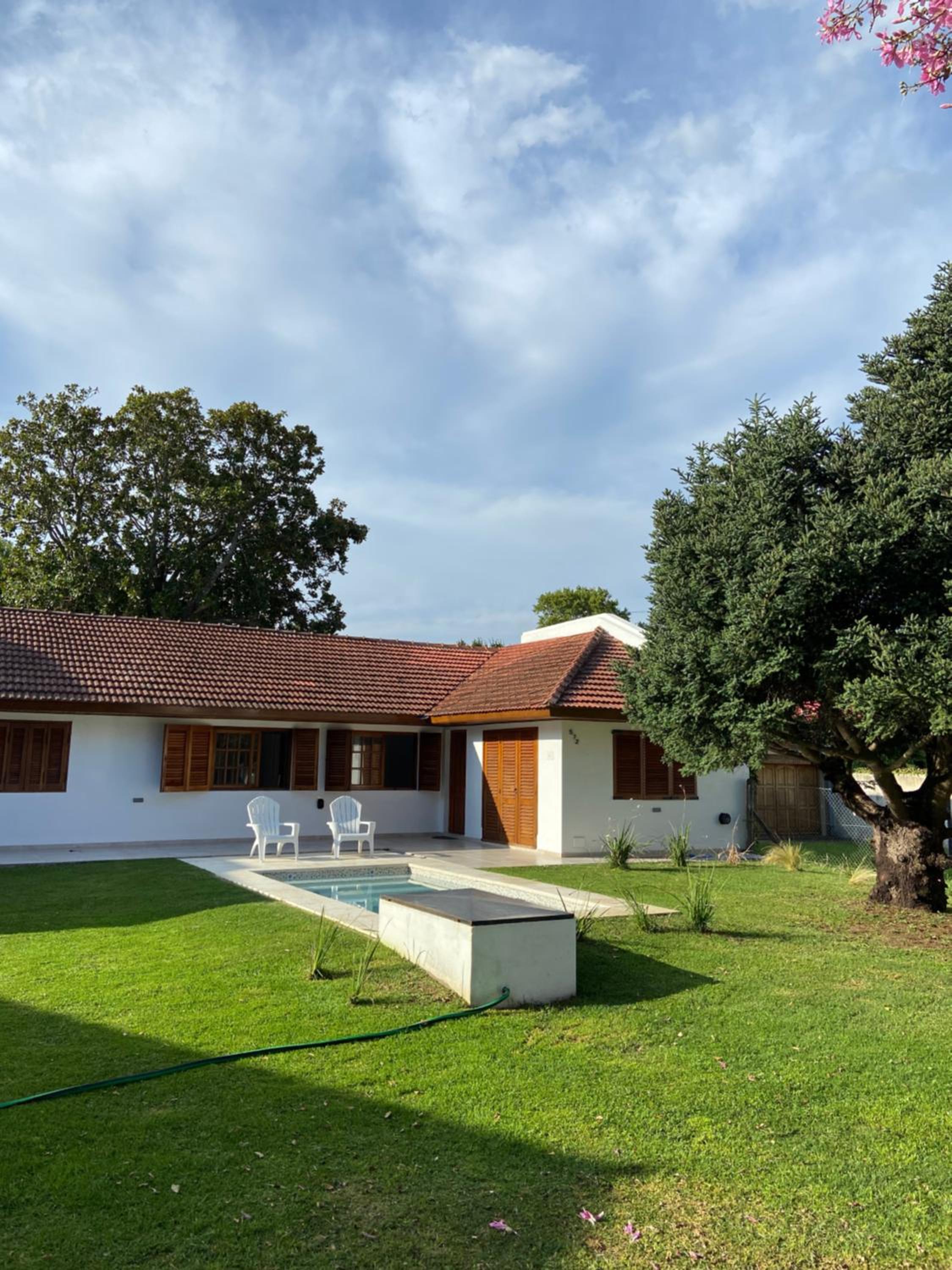 Casa Franklin, A media cuadra de la laguna!