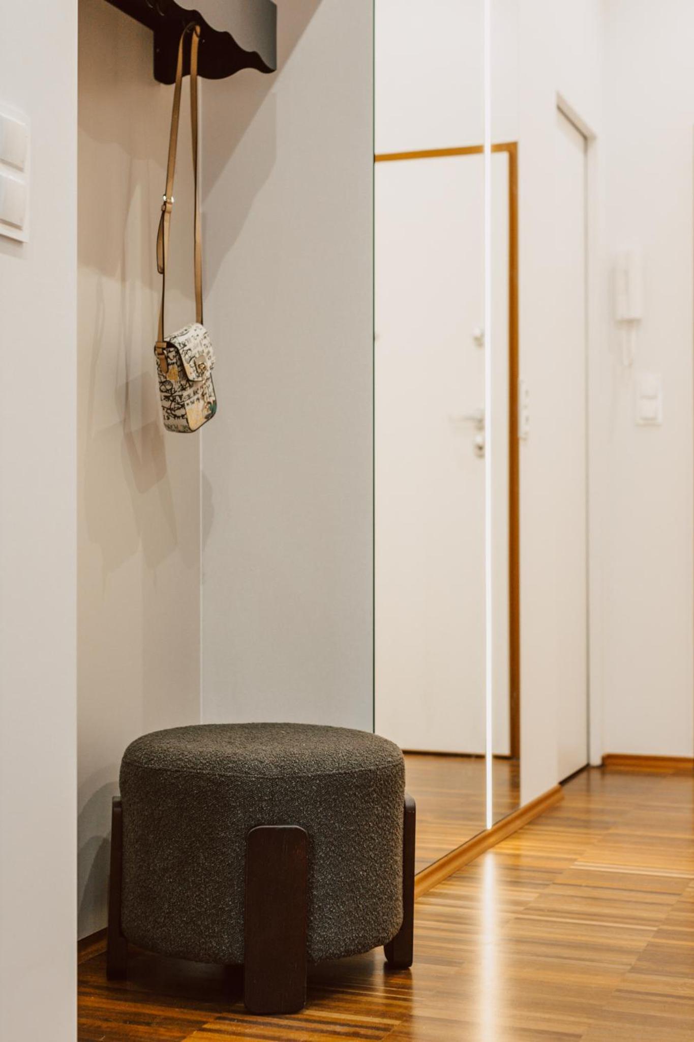 Elegancki apartament od dziedzińca, 60m2, parking, Rynek 700 m