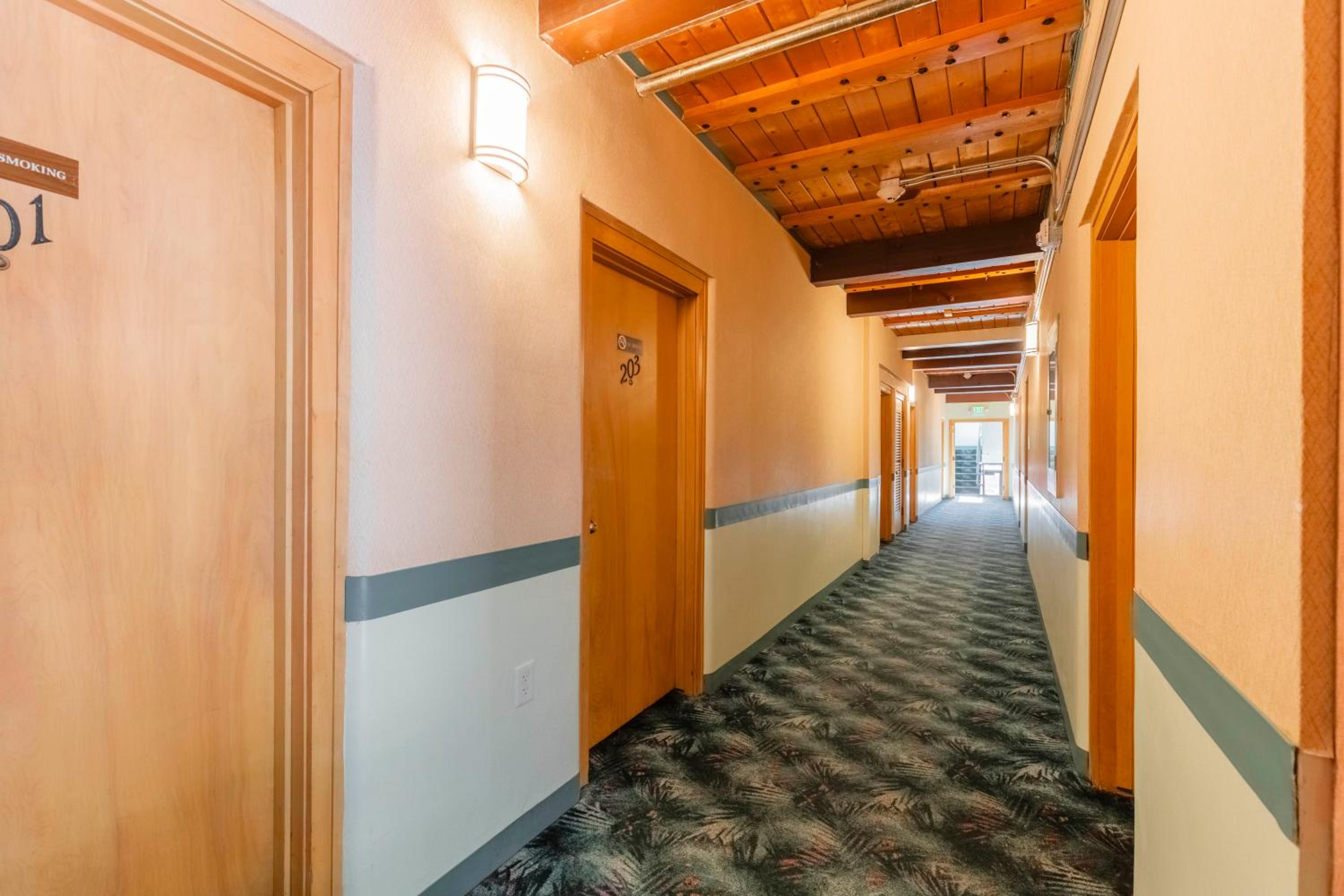 Aisling Suites - The Midtown