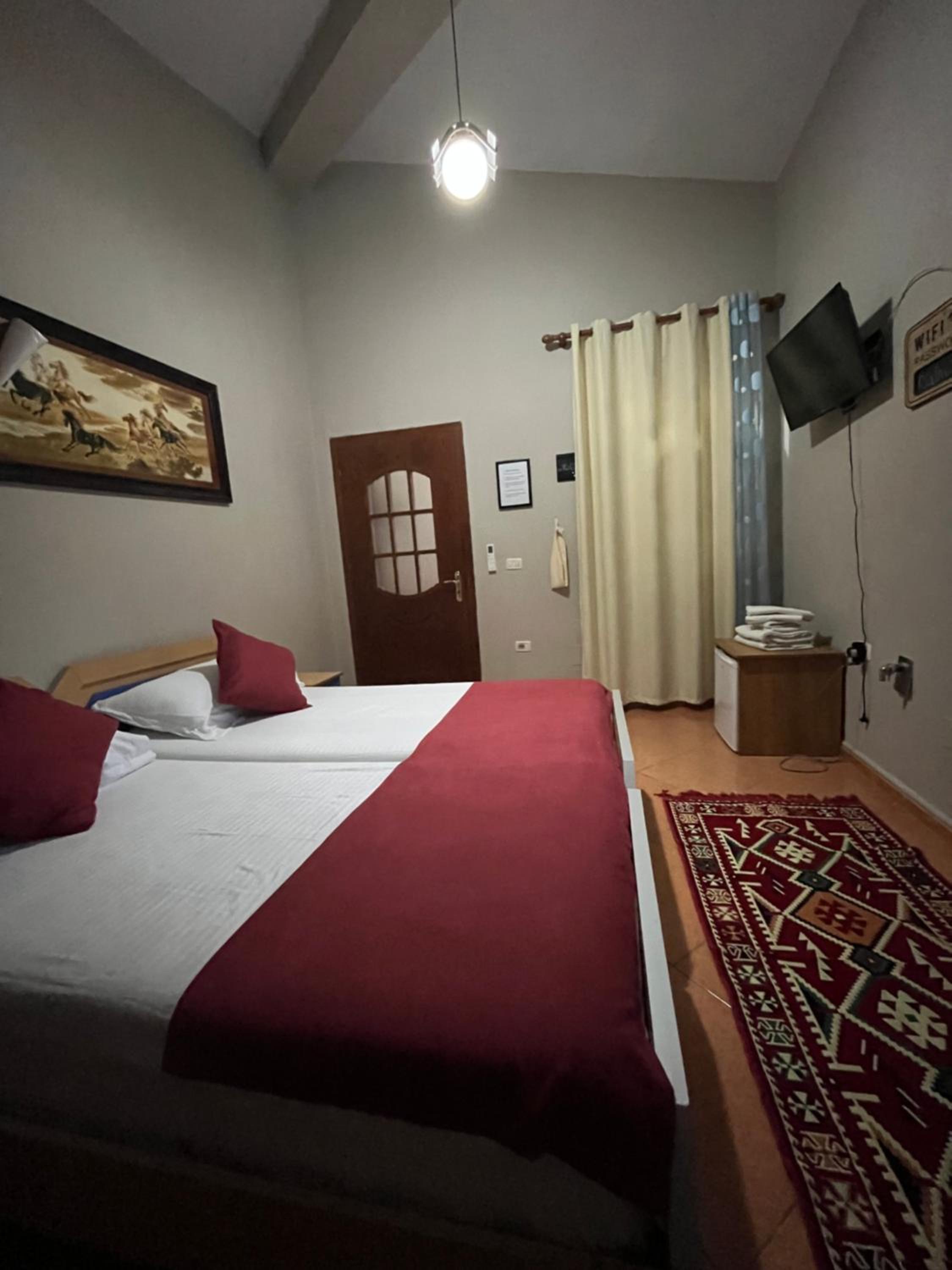 ROOMS EMILIANO Castle of Kruja